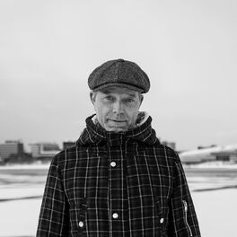 Artist picture of Magnet