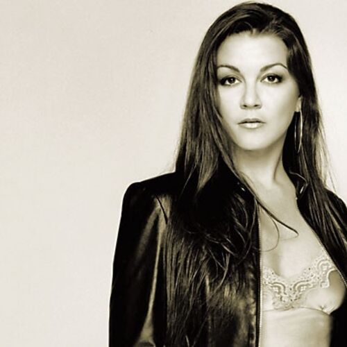 Gretchen Wilson.