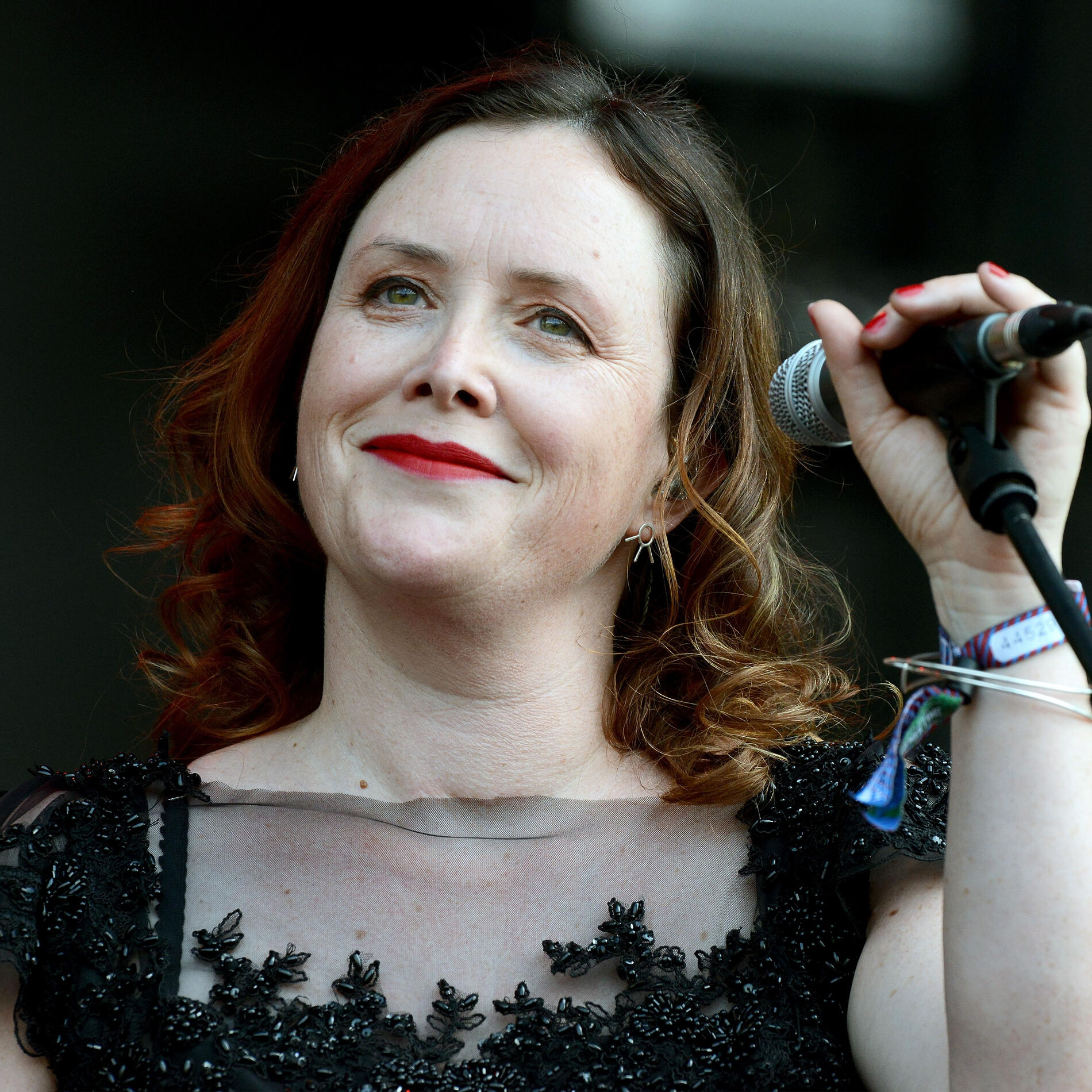 Rachel Goswell: albums, songs, playlists | Listen on Deezer