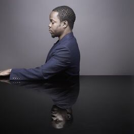 Artist picture of Ambrose Akinmusire