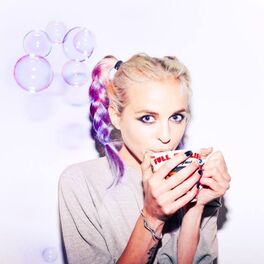 Kyla La Grange