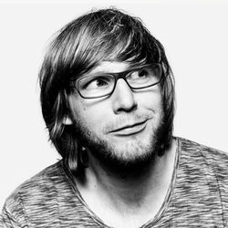 Oliver Schories & Jan Blomqvist - Packard (Nora En Pure Rmx)