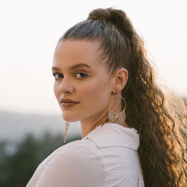 Artist picture of Faith Richards