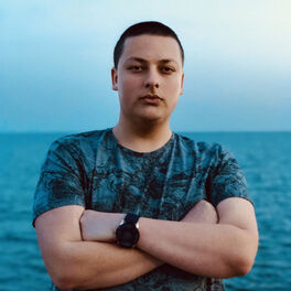 Artist picture of Tuna