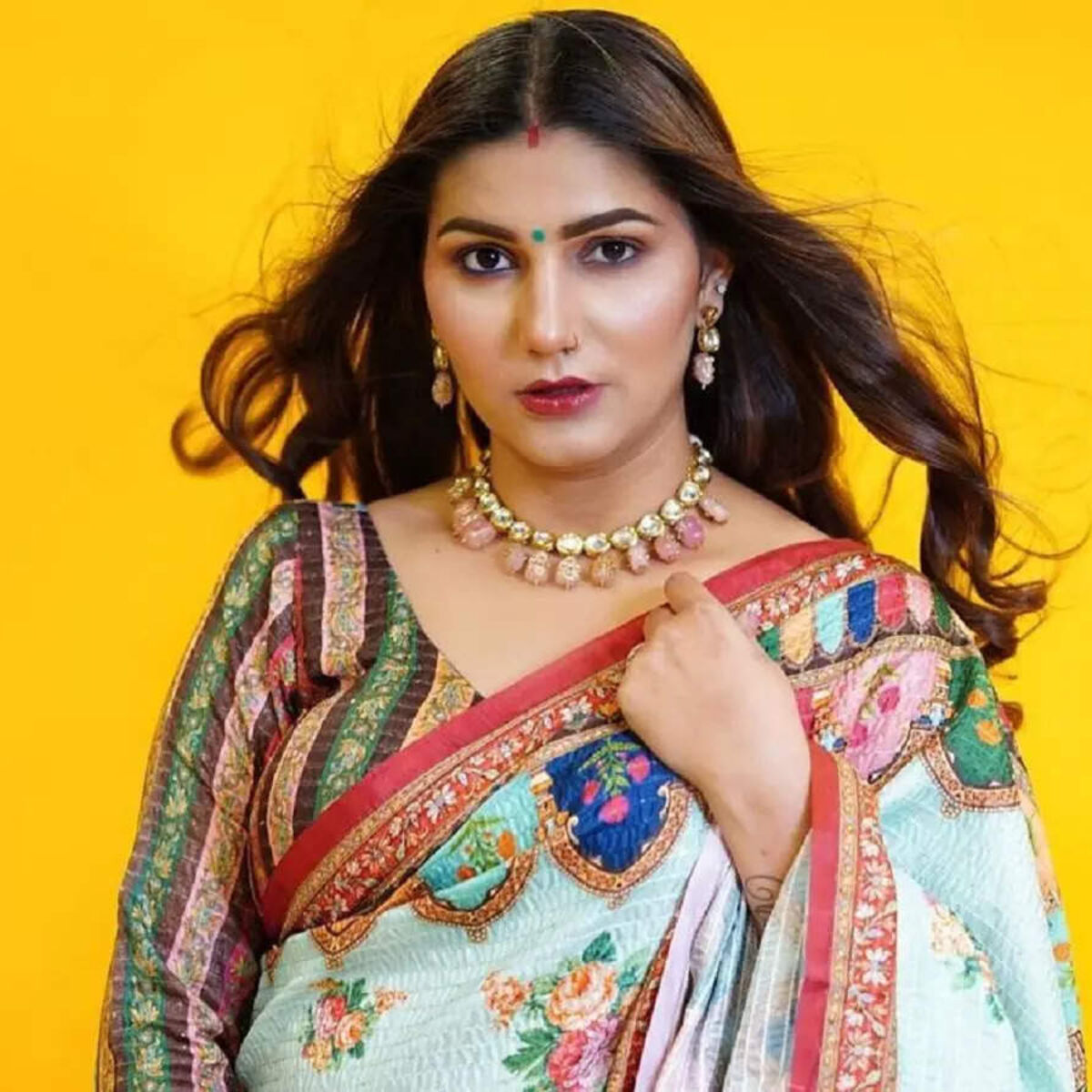 Sapna Choudhary: albums, songs, playlists | Listen on Deezer