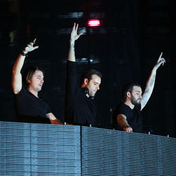 Swedish House Mafia & Dirty South & Tus - Walking Alone 2 Ibiza (Bkg Bootleg)