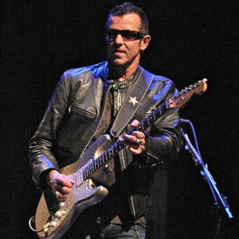 Artist picture of Gary Hoey