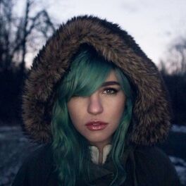 Artist picture of Phoebe Ryan