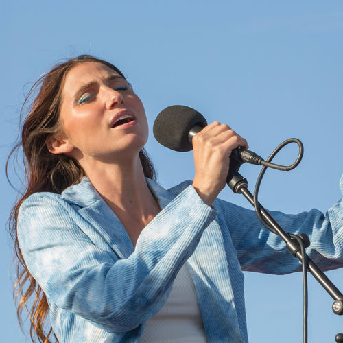 Lily Meola albums, chansons, playlists À écouter sur Deezer