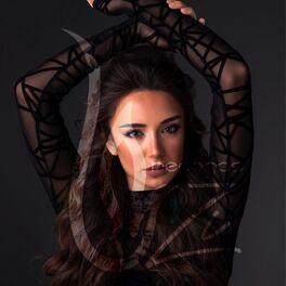 Album cover of hiya hiya (feat. Carla Chamoun)