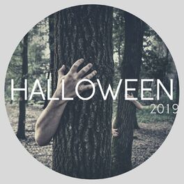 Album cover of Halloween 2019: New Spooky Halloween Music and Sound Effects for Parties (Ghosts, Voices, Demons, Howls)