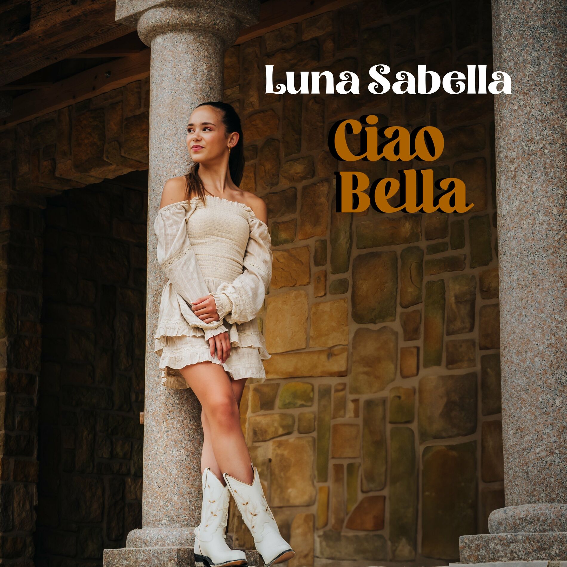 Luna Sabella: albums, songs, playlists | Listen on Deezer