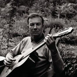 Album cover of Pete Seeger: A Link In The Chain