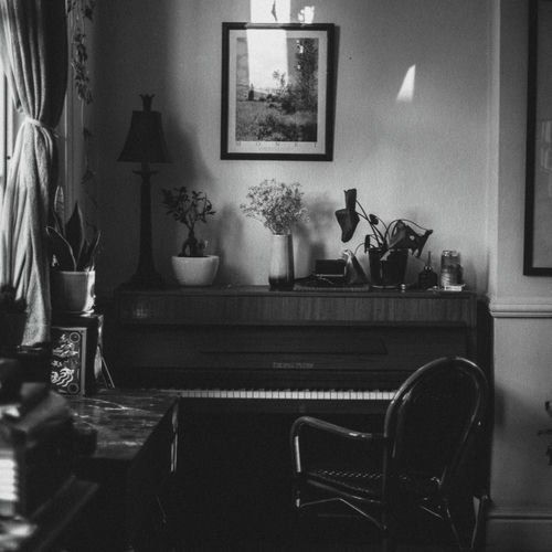 Strawberry Guy Mrs Magic (Strings Version) listen with lyrics Deezer