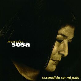 Album cover of Escondido En Mi País