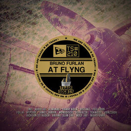Album cover of At Flyng