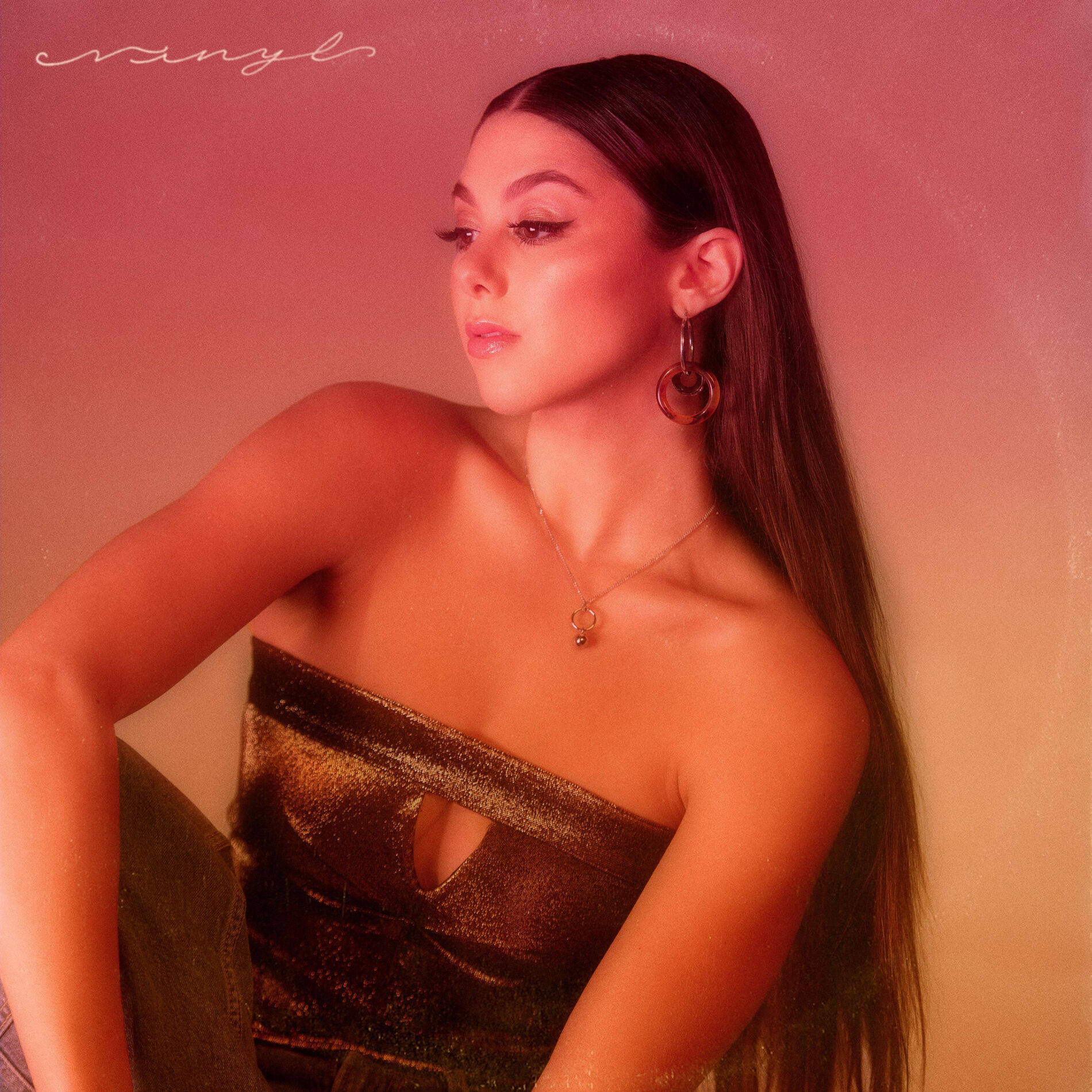 Kira Kosarin: música, letras, canciones, discos | Escuchar en Deezer