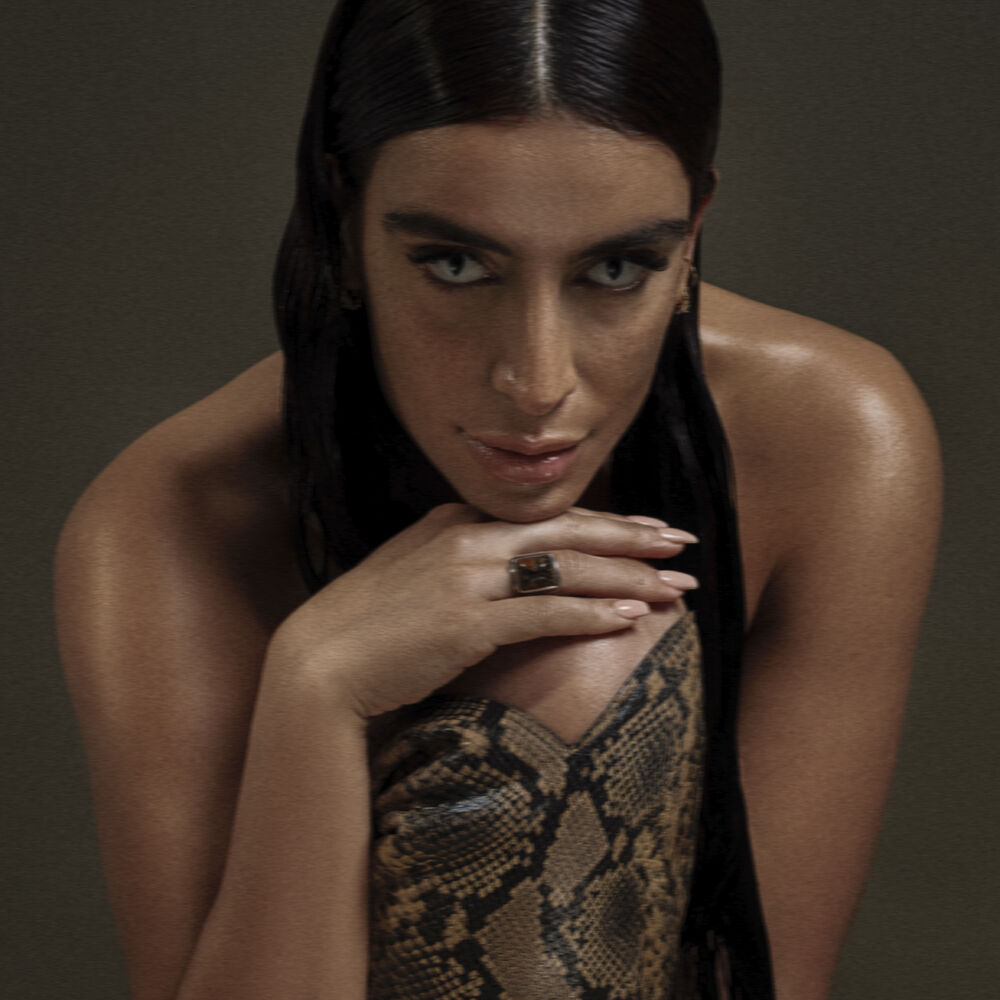 Sevdaliza.