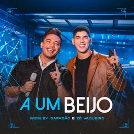 Album cover of A Um Beijo (Ao Vivo)