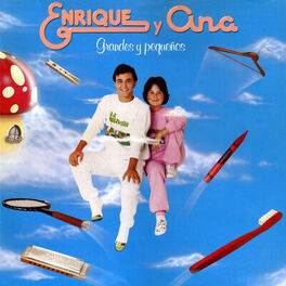Album cover of Grandes y Pequeños