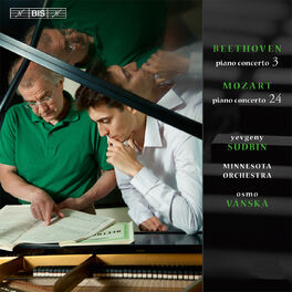Album cover of Beethoven: Piano Concerto No. 3 - Mozart: Piano Concerto No. 24