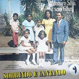 Album cover of Sorrindo e Cantando