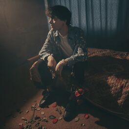 Album cover of leave me in the dark
