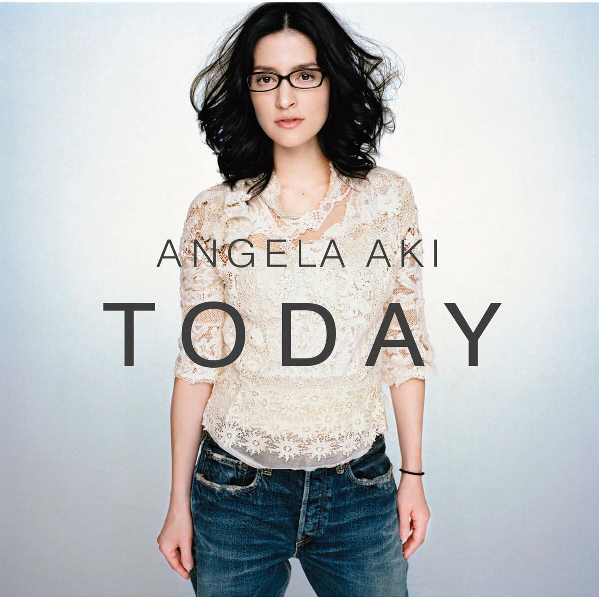 Angela Aki: альбомы, песни, плейлисты | Слушайте на Deezer