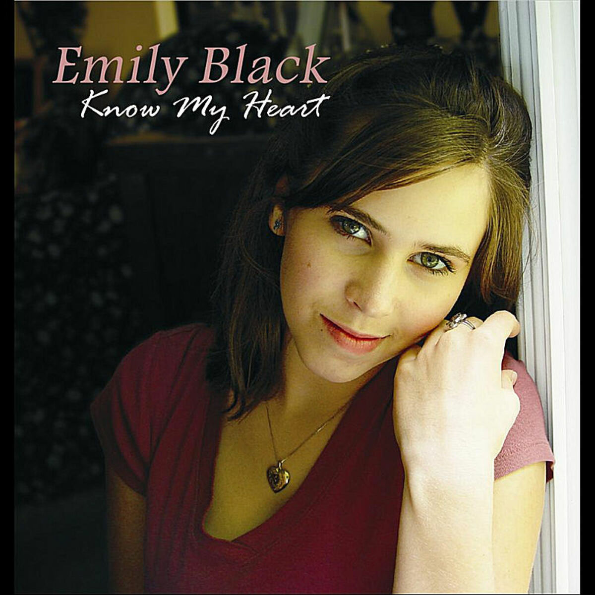 Emily Black: albums, songs, playlists | Listen on Deezer