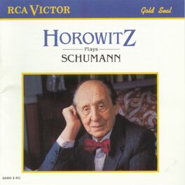 Album cover of Horowitz Plays Schumann