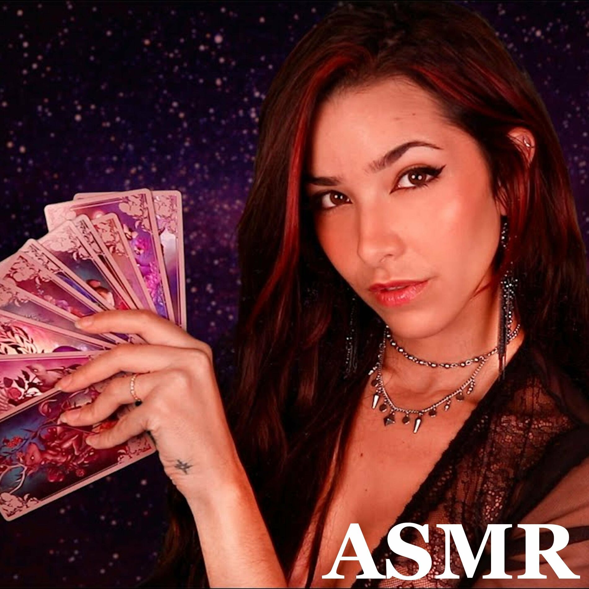 ASMR Glow: альбомы, песни, плейлисты | Слушайте на Deezer