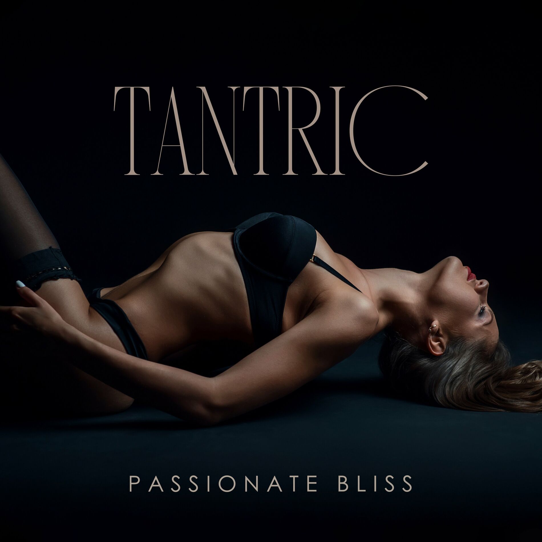 Slow Sex Music - Tantric Passionate Bliss: Intimate Pure Pleasure :  chansons et paroles | Deezer