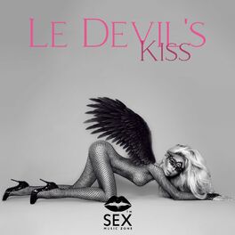 Album cover of Le Devil's Kiss: Electro Hot Vibes for Deep Sexual Experience, Seductive Vocal, Erotic Trance Mix, Sinful Bedroom Playlist