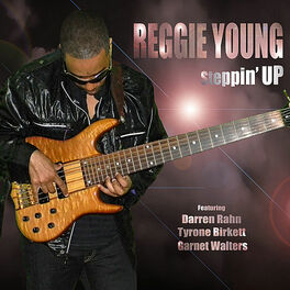 reggie young bass