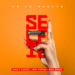 Album cover of Selfie (feat. Zion & Lennox, Jhay Cortez & Miky Woodz) (Remix)