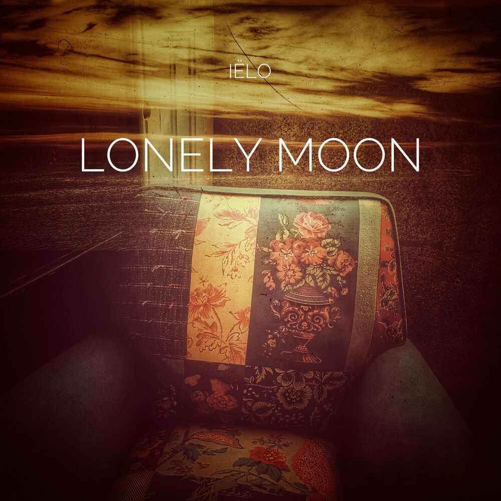Lonely moon. Lucy Moon Lonely. Moon Edition album.