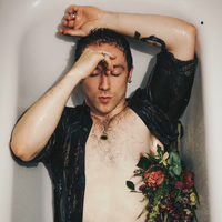 Moncrieff: albums, songs, playlists | Listen on Deezer