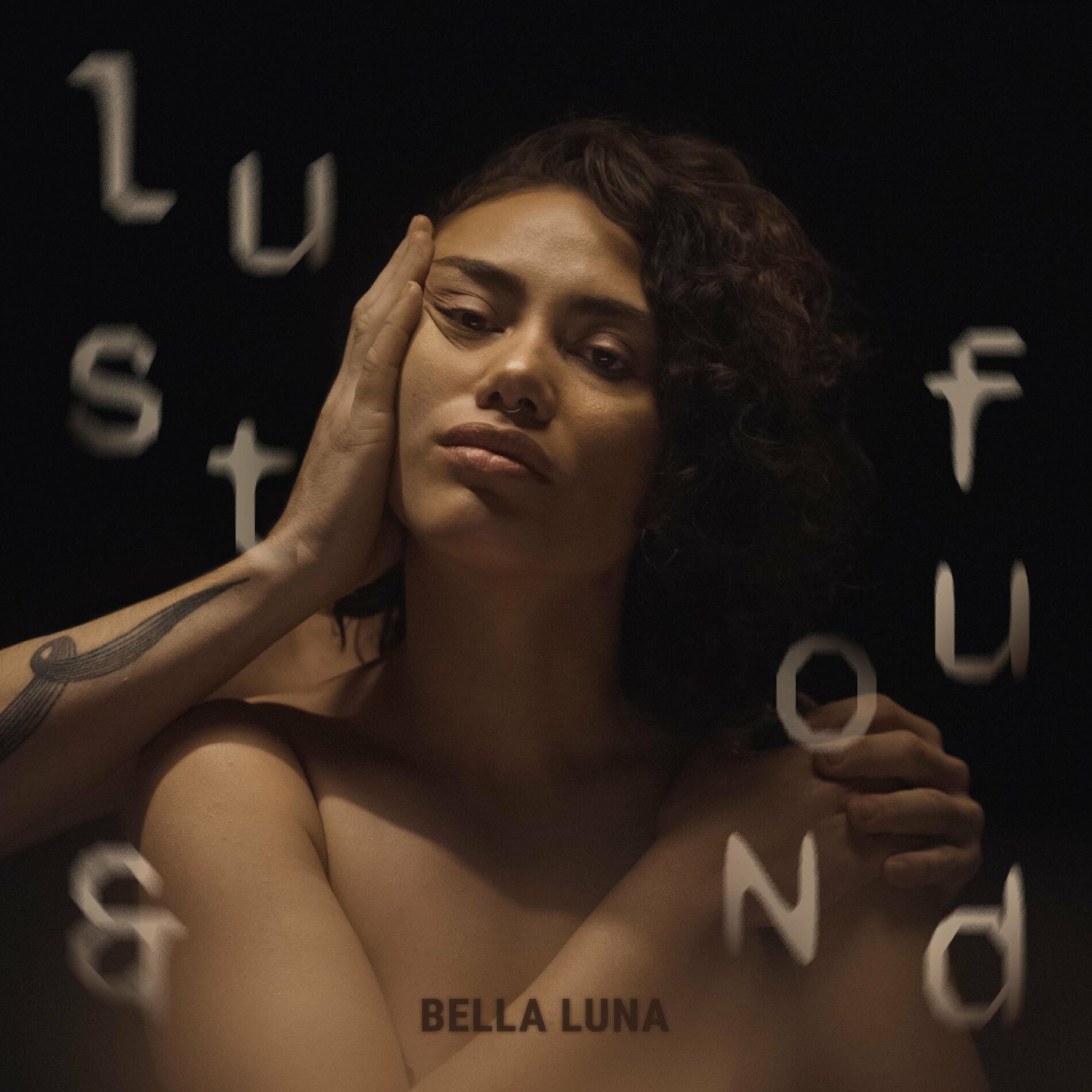 Bella Luna: albums, songs, playlists | Listen on Deezer