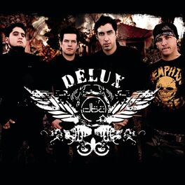 Album cover of Entre La Guerra Y El Amor
