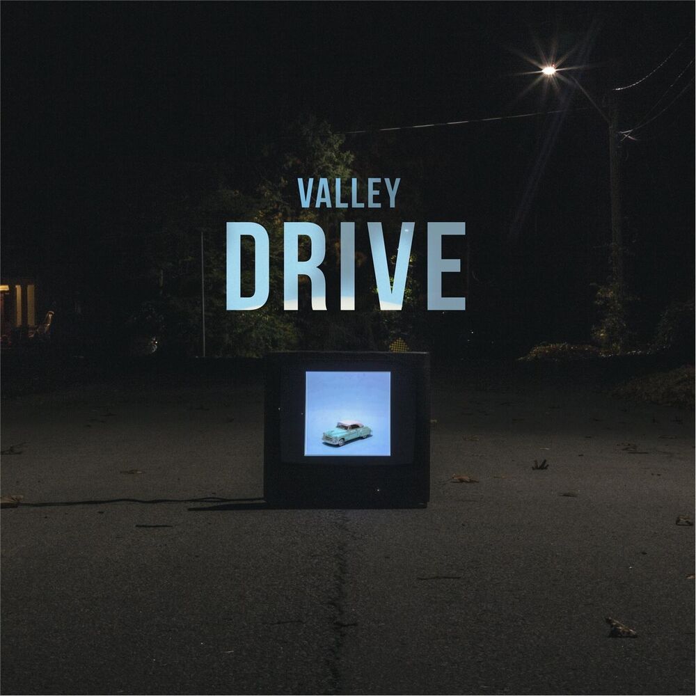 Valley музыка. Valley песня. Drive текст. Valley Drive. Обложка трека драйв.