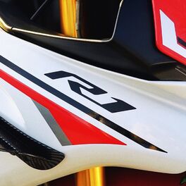 Album cover of R1