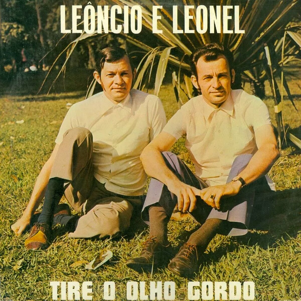 Leoncio E Leonel: albums, songs, playlists | Listen on Deezer