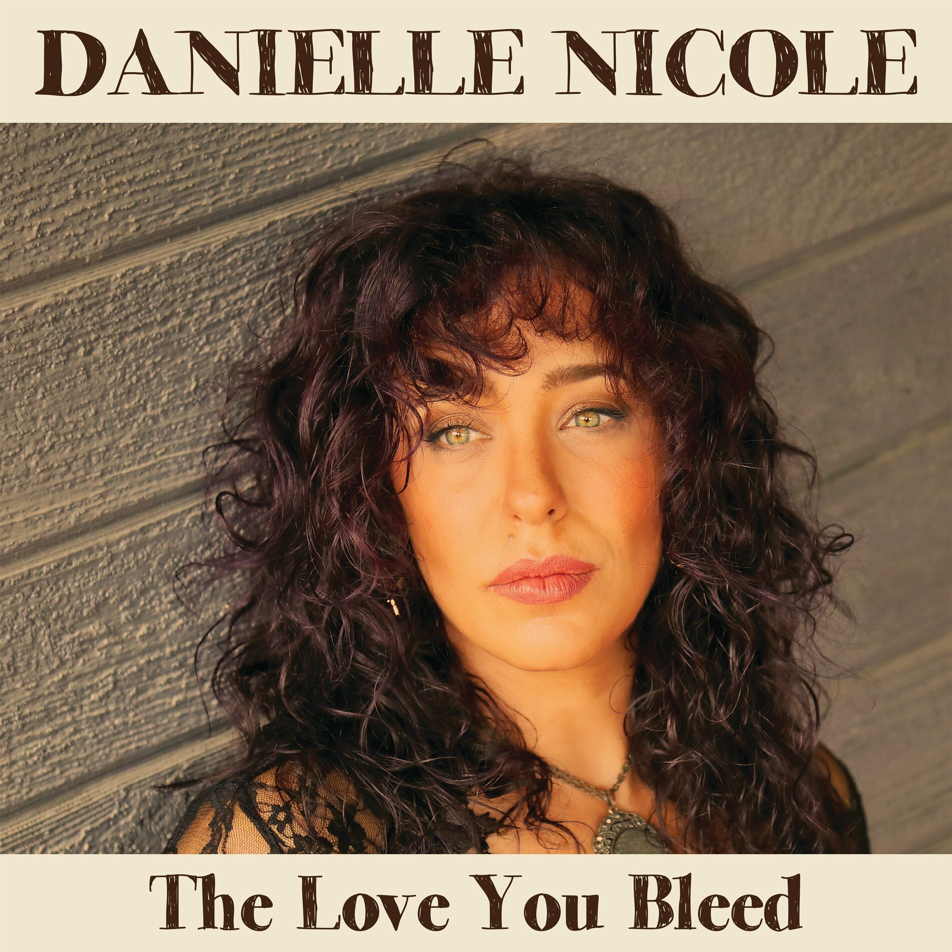 Danielle Nicole: albums, songs, playlists | Listen on Deezer