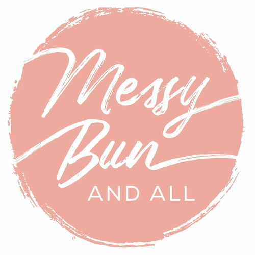 escucha-el-podcast-messy-bun-and-all-podcast-deezer