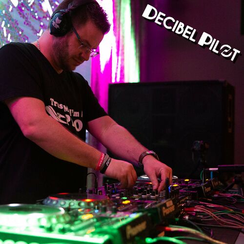 Listen to Decibel Pilot LIVE podcast Deezer